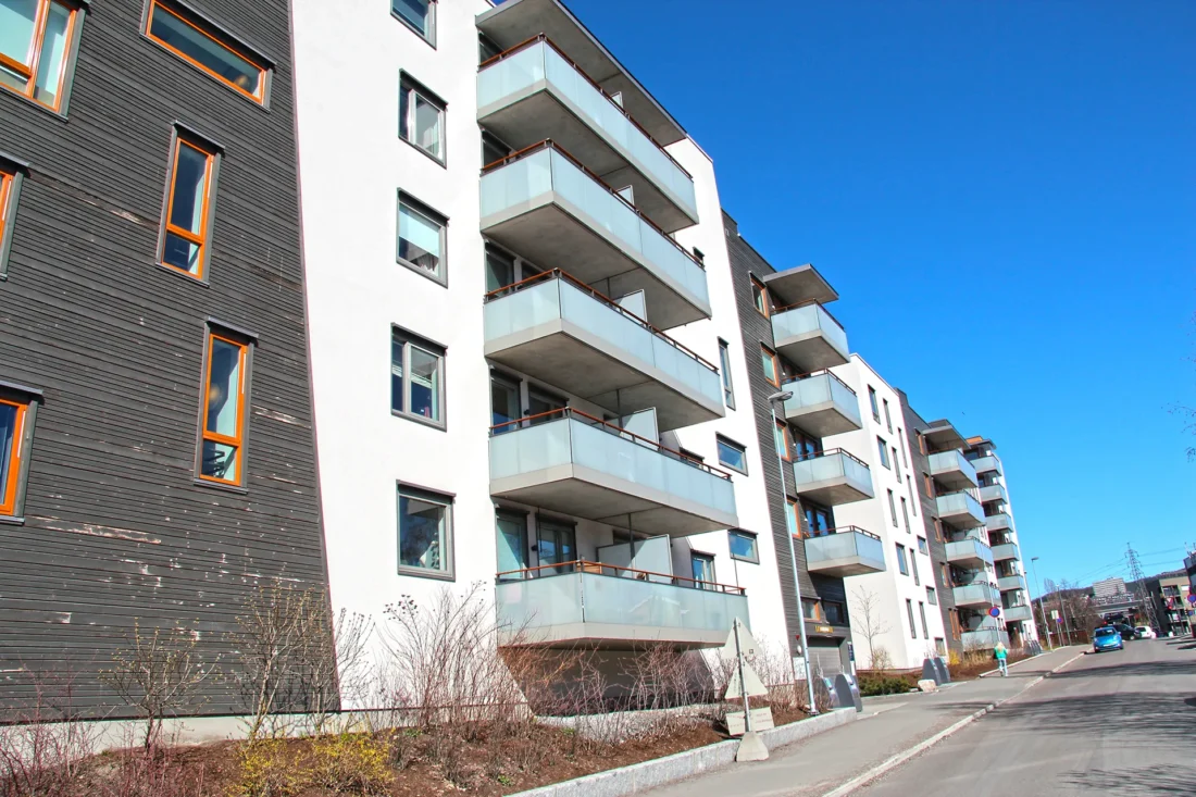 Lørenvangen på Lillestrøm med pussede fasader